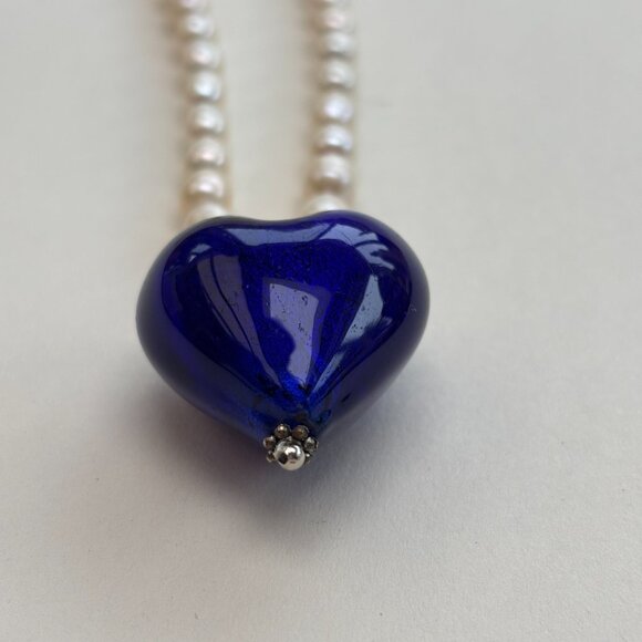Gorgeous Freshwater Pearl + Cobalt Blue Morano Glass Heart Pendant Necklace - Picture 3 of 8